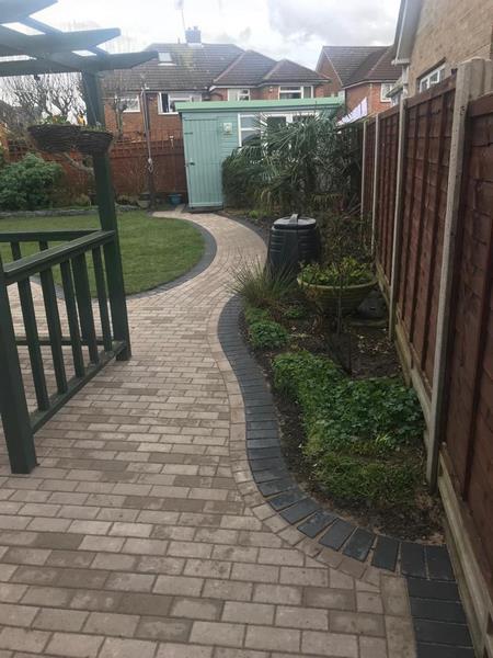 grey block paving chaco edges 05