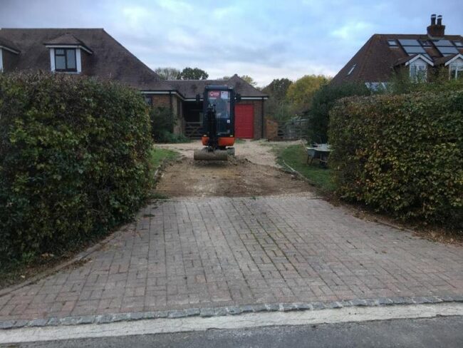burnley large front driveway 02