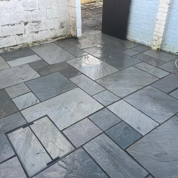 rear small garden patio 01