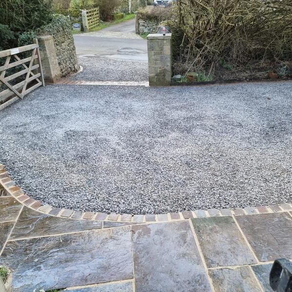 burnley gravel drive sandstone patio01