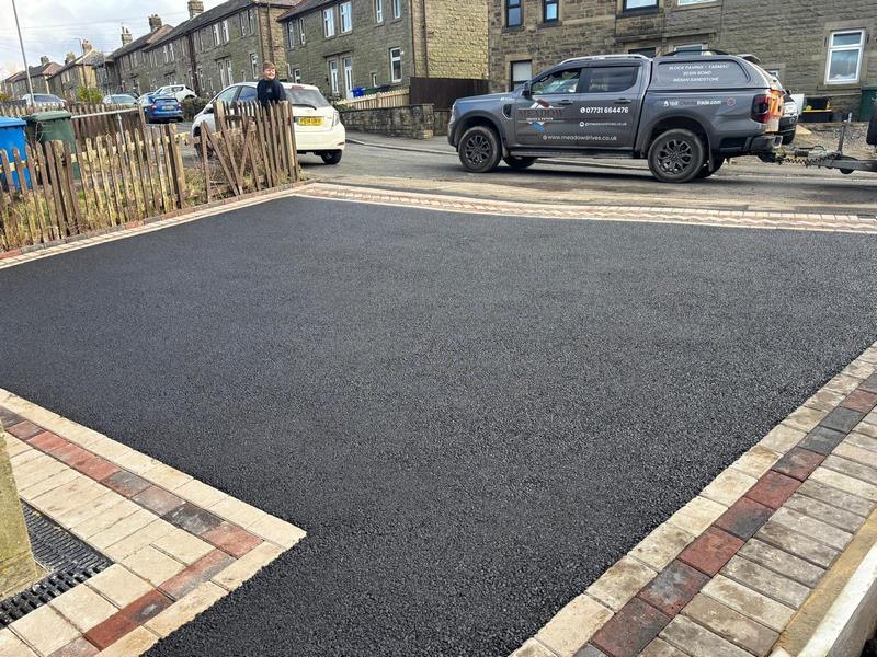 tarmac driveway block paved border rossendale 03 tarmac driveway block paved border rossendale 03