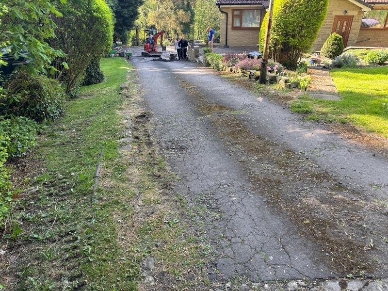 large block paved tarmac driveway 09