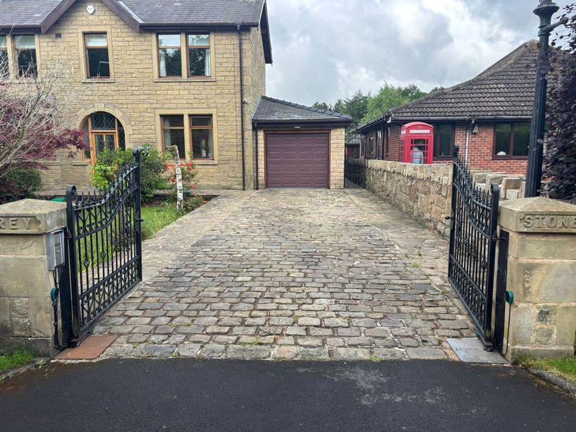 accrington detached house resin bonded driveway 28