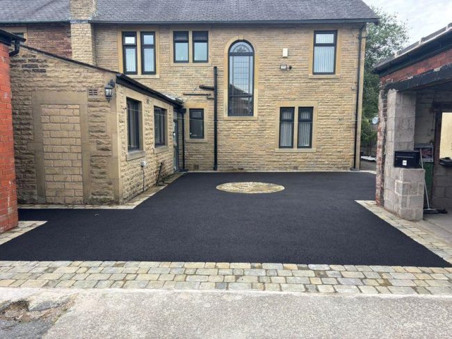 burnley tarmac drive block paved circle detail 0016