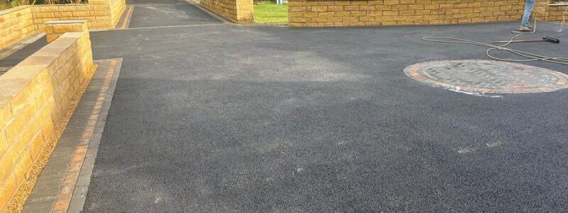 tarmac driveway with block paved border retaining walls burnley 20 tarmac driveway with block paved border retaining walls burnley 20