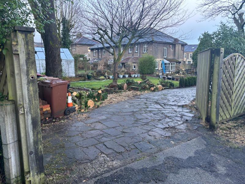 tarmac driveway with block paved border retaining walls burnley 43