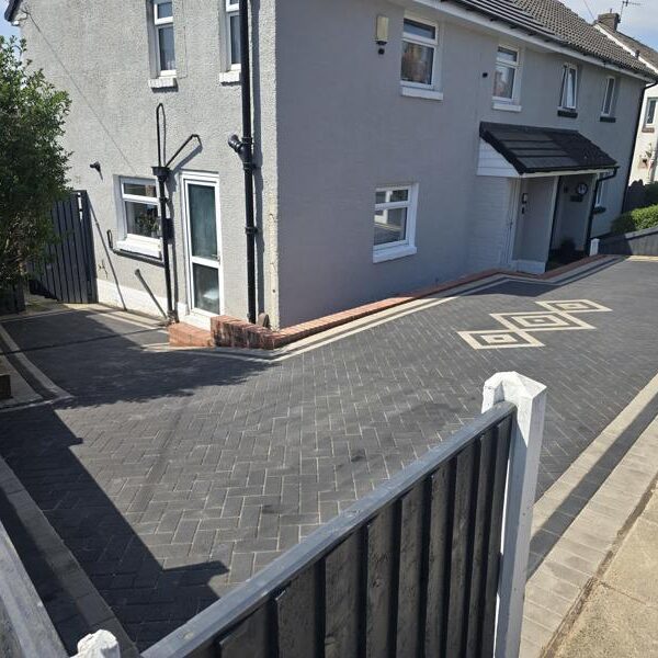 grey block paved driveway burnley 16