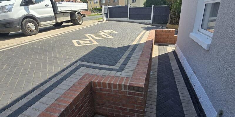 grey block paved driveway burnley 18