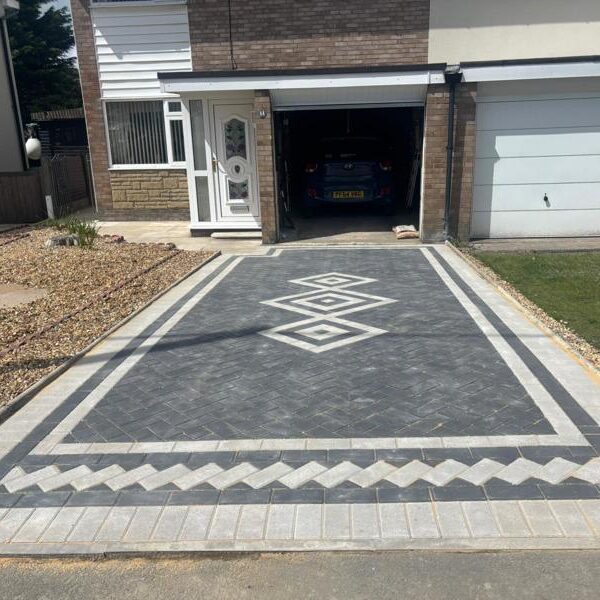 block paved driveway in blackburn 1