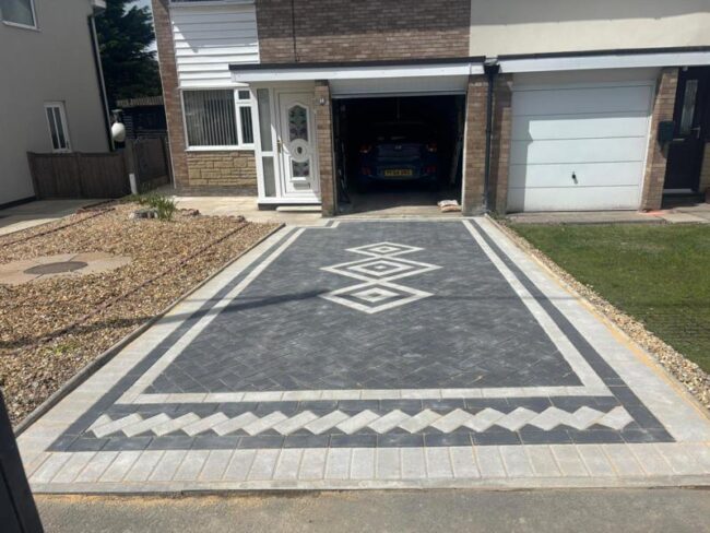 block paved driveway in blackburn 1
