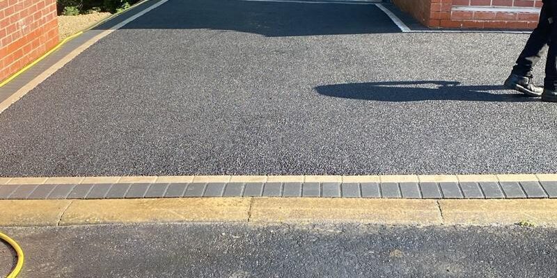 tarmac driveway in darwen 8
