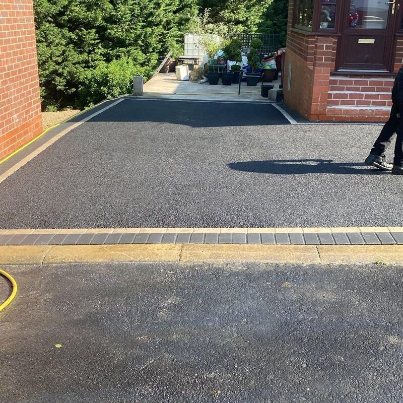 tarmac driveway in darwen 8